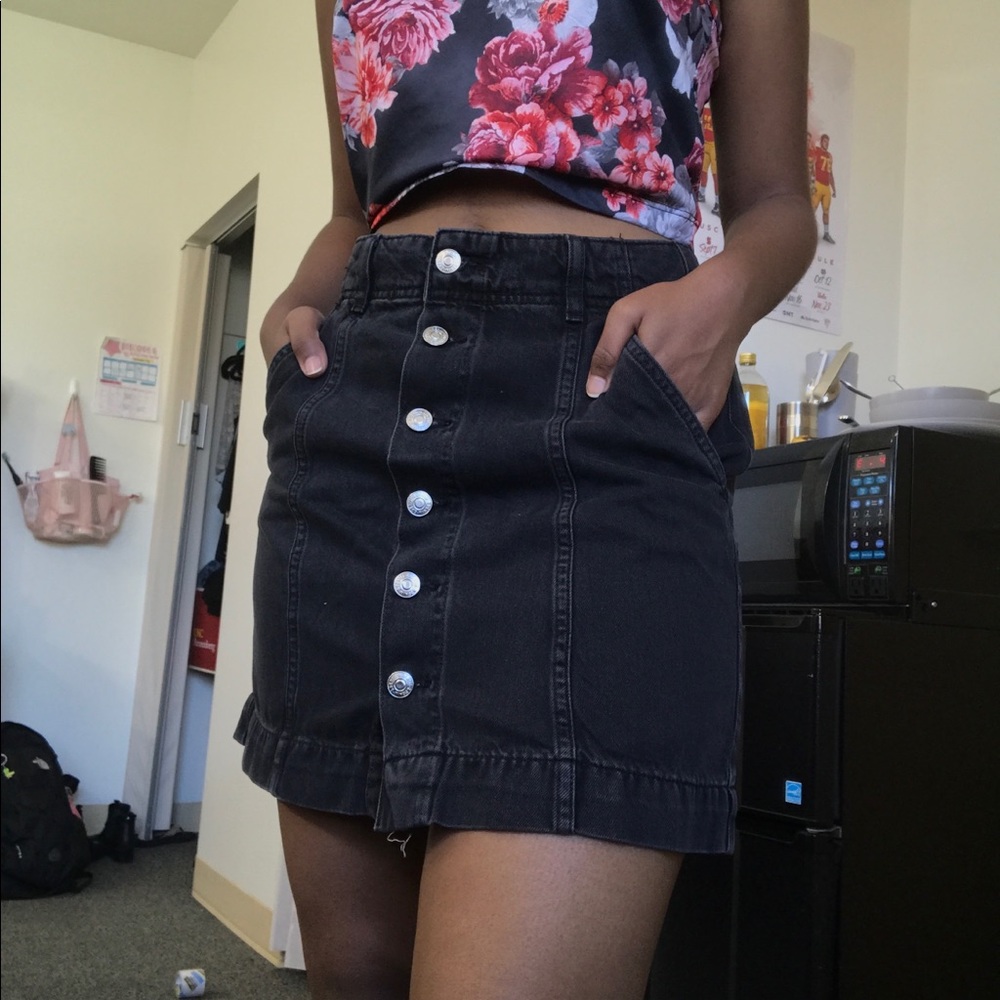 NWOT Black Denim Skirt